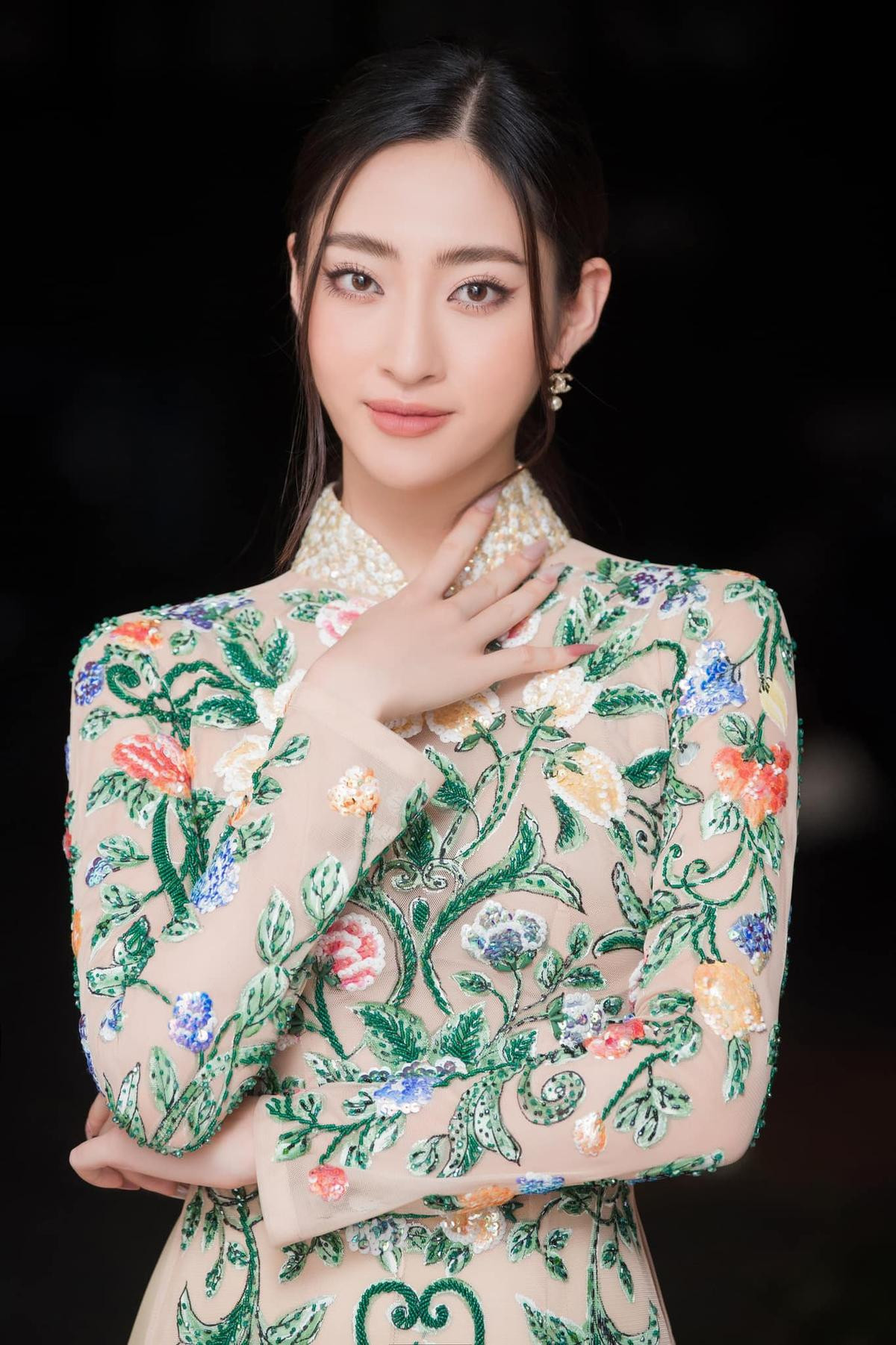 Lương Thùy Linh đột nhiên gỡ bỏ danh hiệu top 12 Miss World 2019 trên instagram Ảnh 7