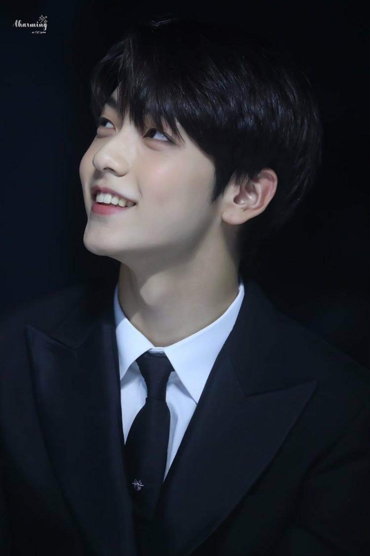 Fan ngỡ ngàng trước sự giống nhau của Minhyuk (BTOB) và Soobin (TXT): Chuẩn 'anh em ruột'! Ảnh 2