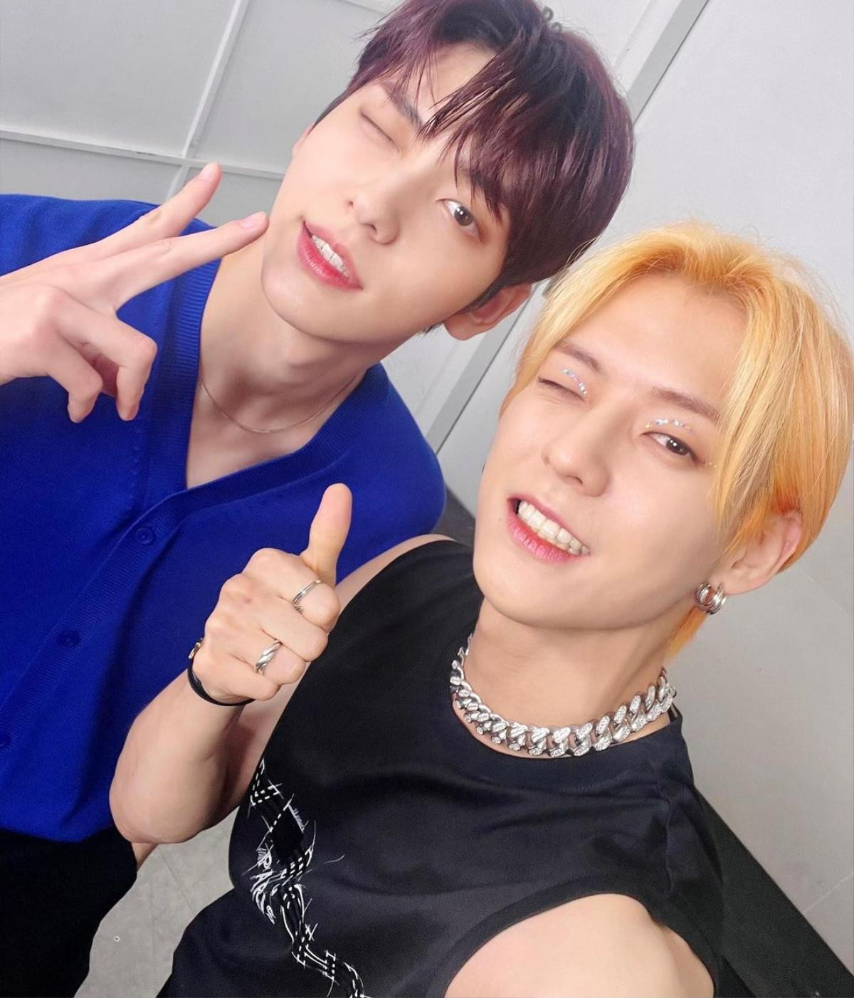 Fan ngỡ ngàng trước sự giống nhau của Minhyuk (BTOB) và Soobin (TXT): Chuẩn 'anh em ruột'! Ảnh 7