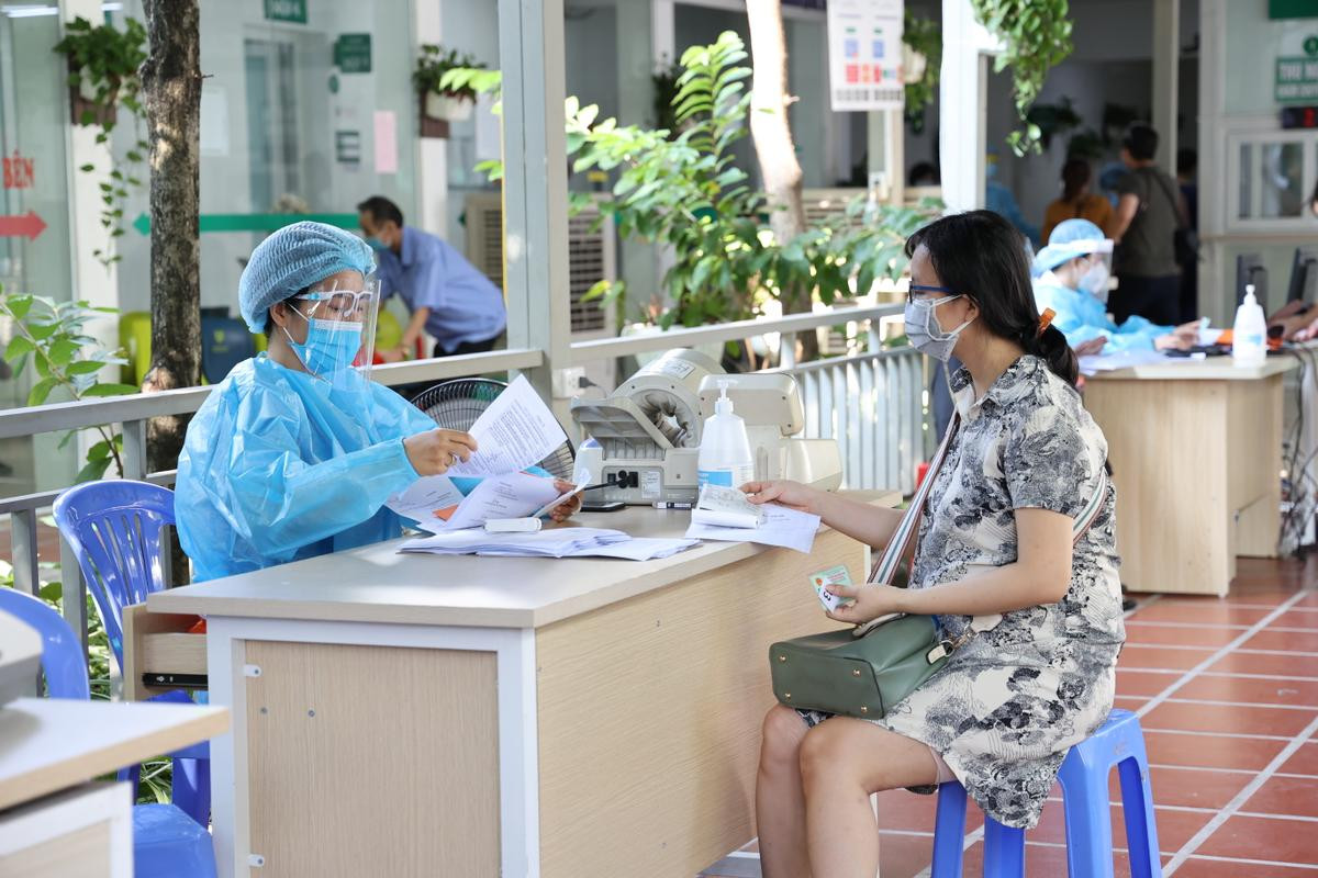 Hà Nội: Hơn 1.000 phụ nữ mang thai bắt đầu đi tiêm vaccine phòng Covid-19 Ảnh 6