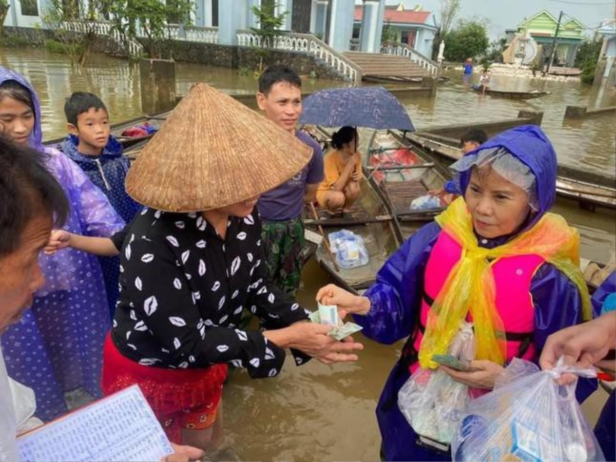 Vừa qua 'bão sao kê', mẹ Hồ Ngọc Hà tiếp tục lên tiếng ủng hộ Trang Trần giữa lùm xùm của cựu người mẫu Ảnh 6