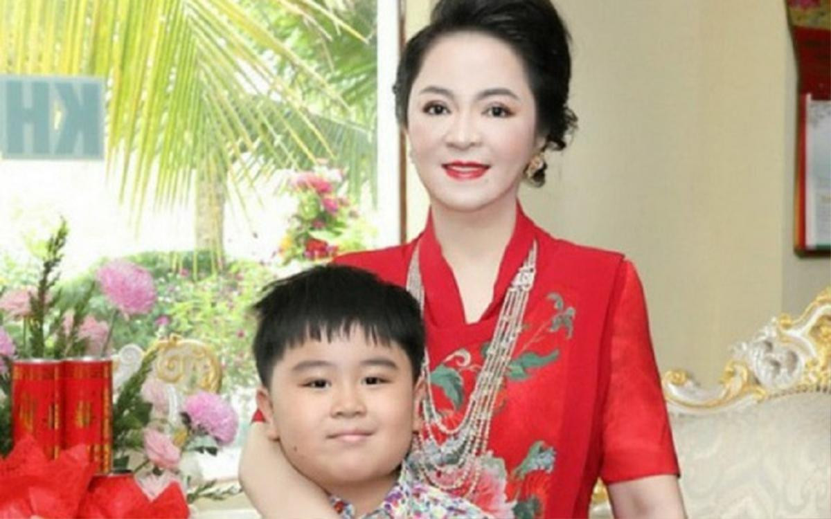 Cậu út 'nghìn tỉ' làm một việc khiến ông chủ Đại Nam phải thốt lên một câu trước hàng nghìn khán giả Ảnh 1