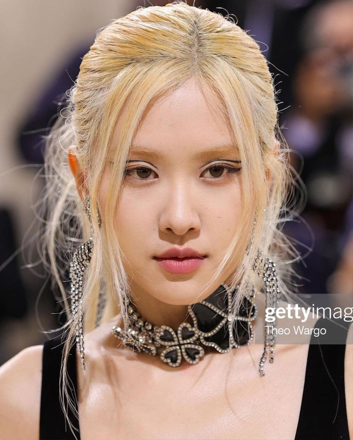 Rosé (BlackPink) chia sẻ vinh hạnh tham dự Met Gala 2021, không quên đăng ảnh thả dáng tại New York Ảnh 5