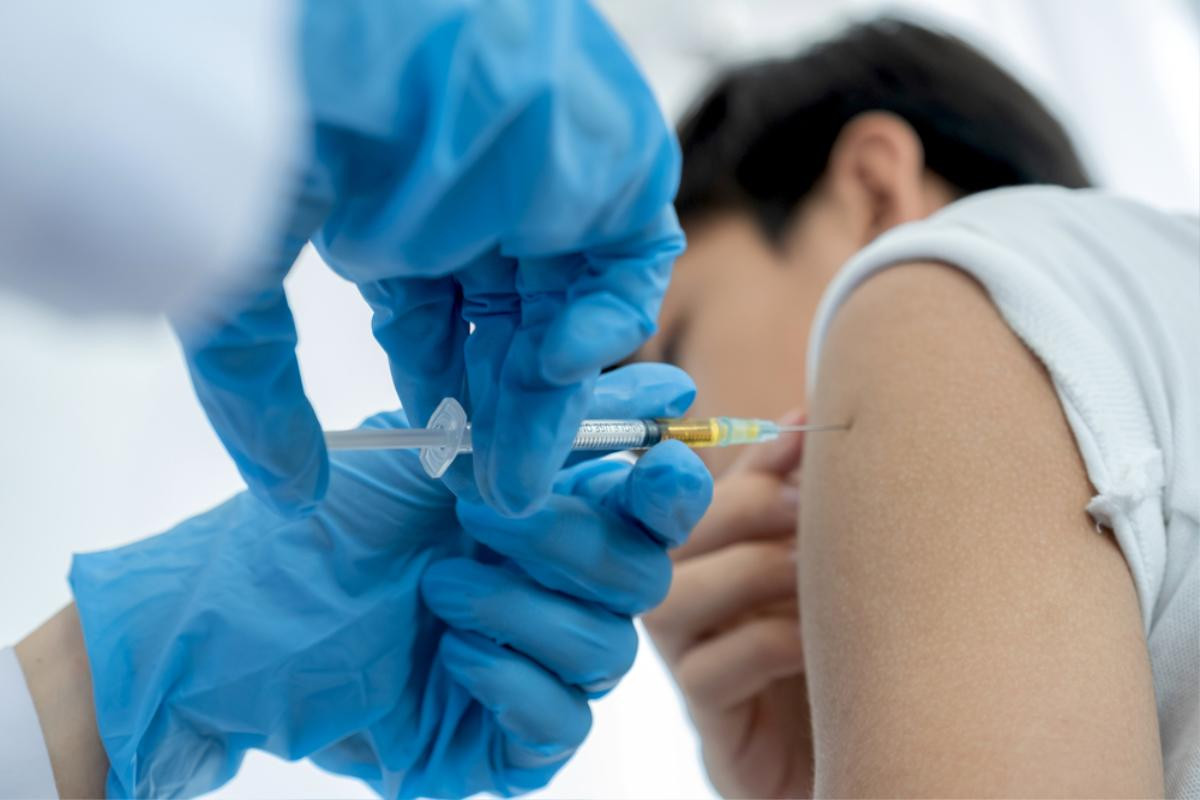 Lý do vaccine Covid-19 không đem lại miễn dịch suốt đời như các loại vaccine khác Ảnh 1