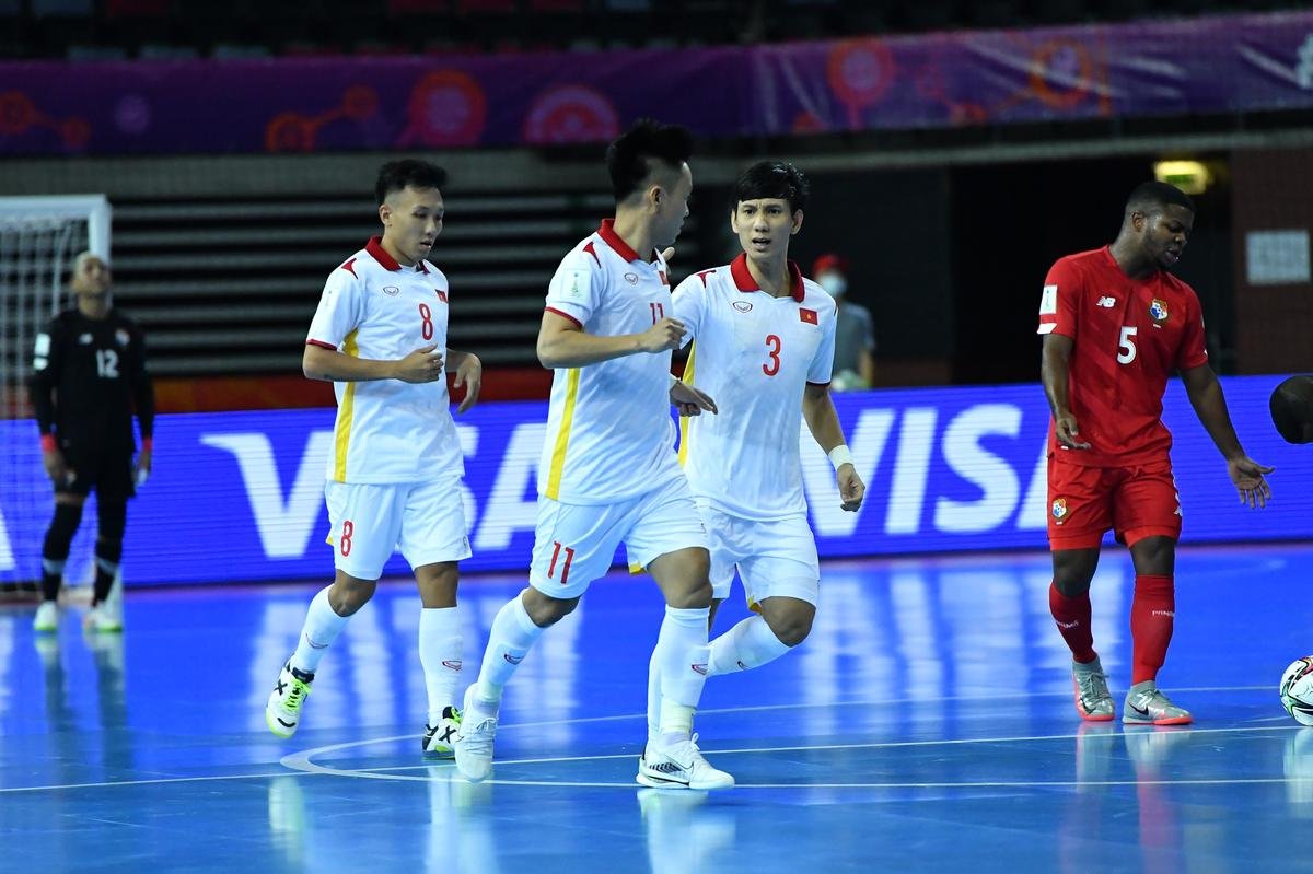 Tuyển futsal Việt Nam thắng nghẹt thở Panama, mở ra cơ hội đi tiếp ở World Cup Ảnh 1