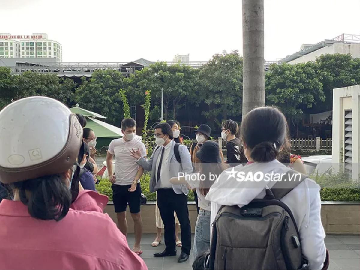 Thủy Tiên thông báo đã nhận được sao kê, với rất nhiều thùng giấy, có cả báo chí chứng kiến Ảnh 3