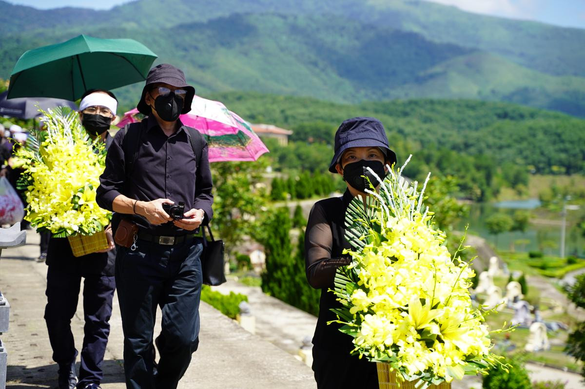 Xúc động lễ an táng 'Kiến trúc sư trưởng' thể thao Việt Nam Hoàng Vĩnh Giang Ảnh 5