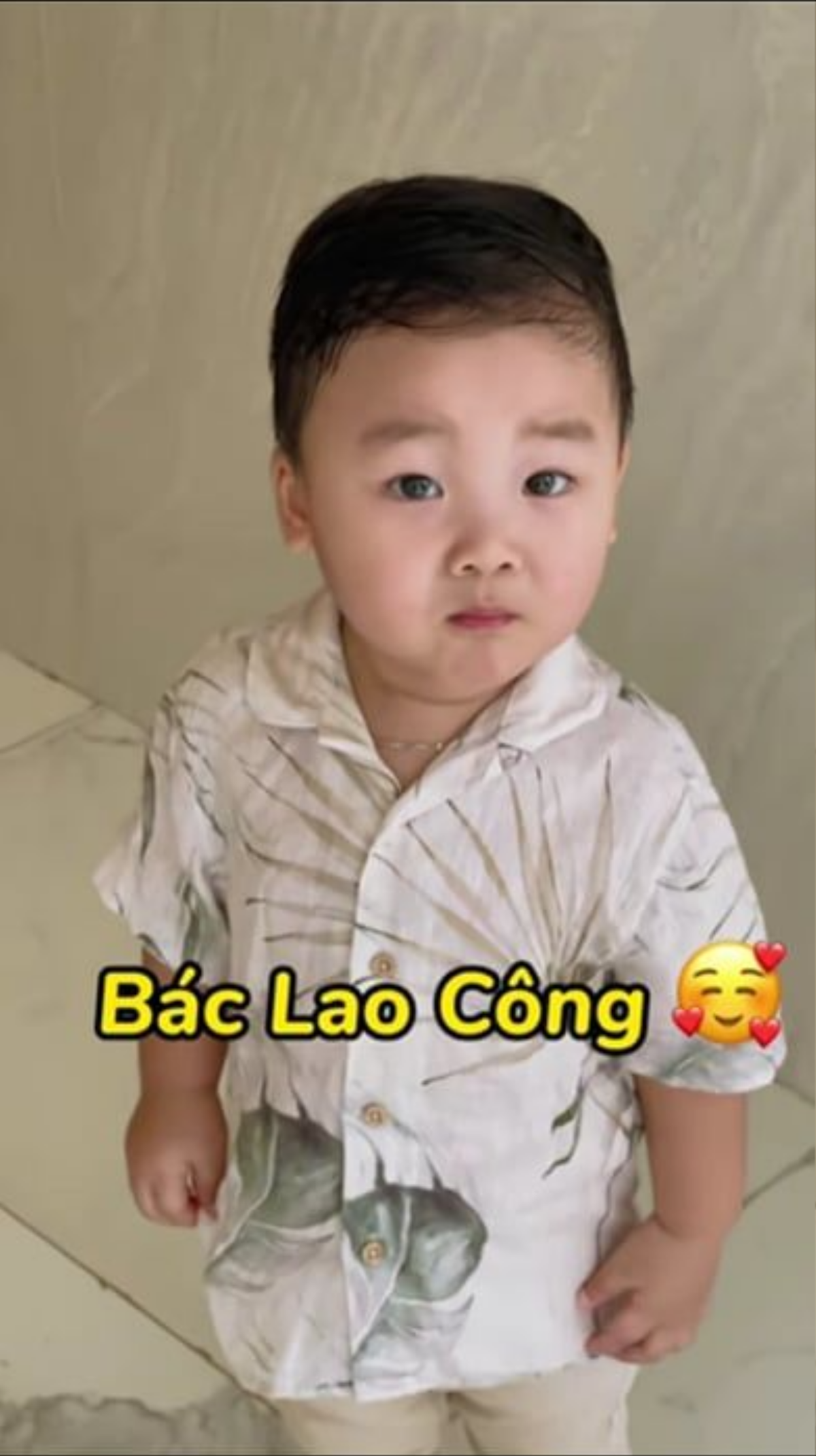 Quý tử nhà Hòa Minzy 'đốn tim' dân mạng khi động viên bác lao công trong mùa dịch Ảnh 3