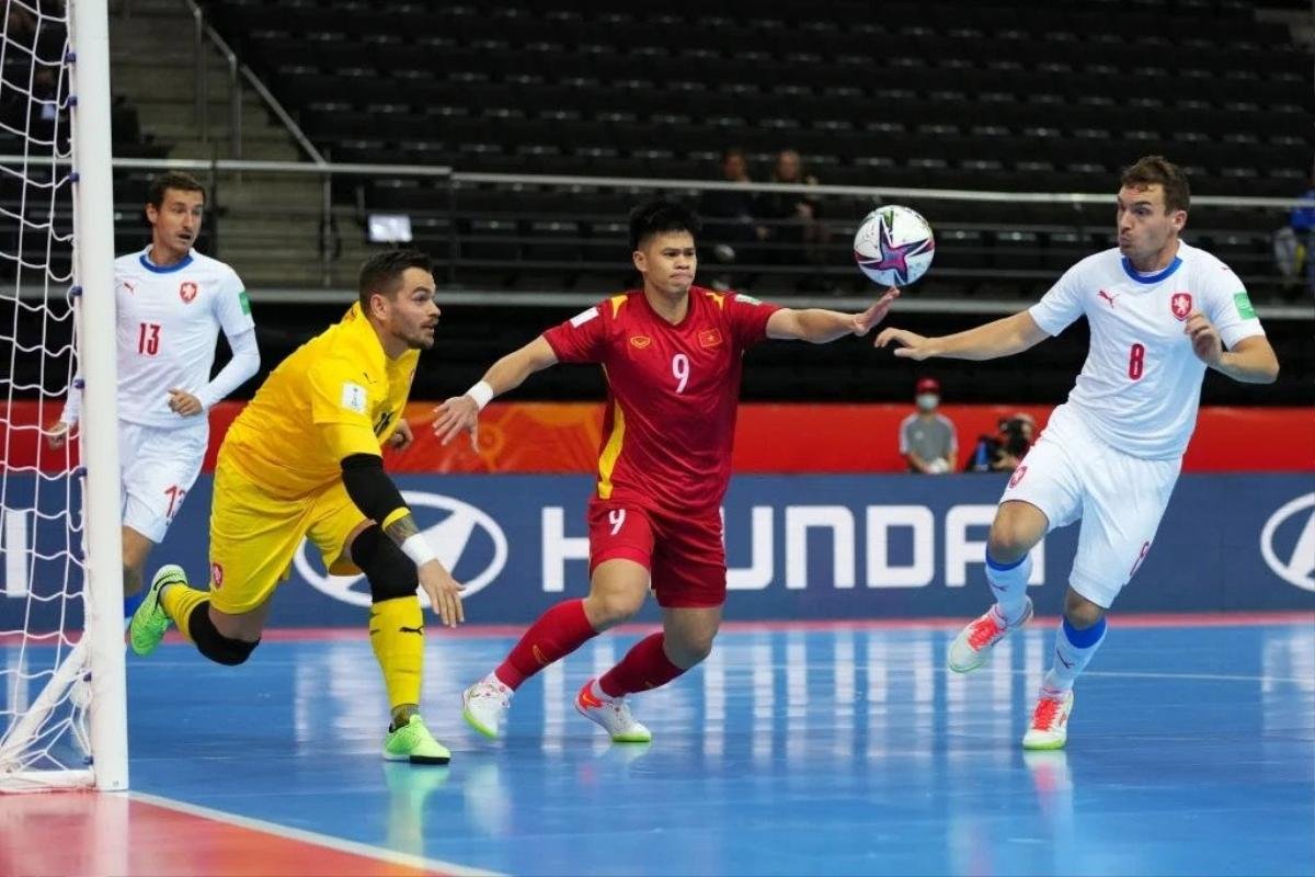 Tuyển futsal Việt Nam xuất sắc vào vòng knock-out World Cup Ảnh 3