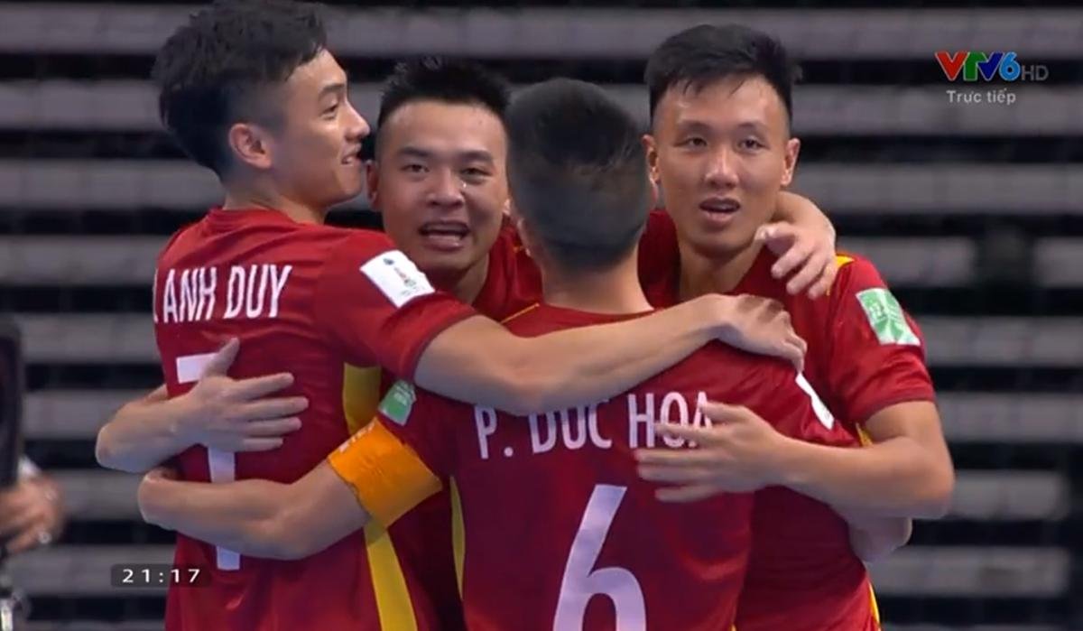 Tuyển futsal Việt Nam xuất sắc vào vòng knock-out World Cup Ảnh 2