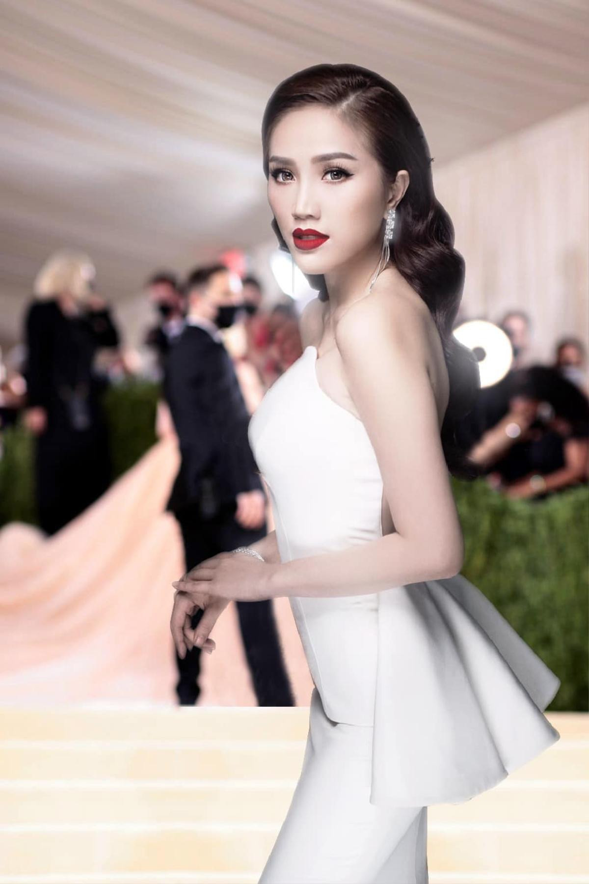 Hết tạo dáng ở Met Gala, Bảo Thy 'chưng diện' quần áo lên sân thượng chụp hình Ảnh 4