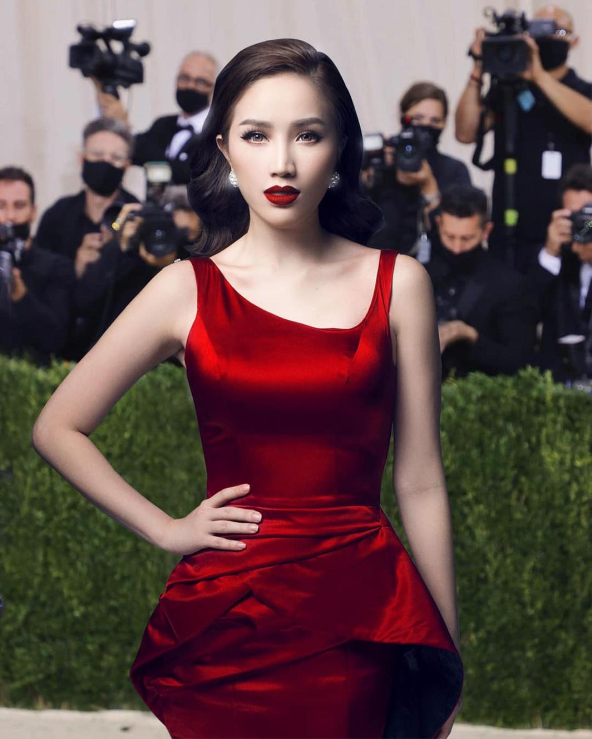 Hết tạo dáng ở Met Gala, Bảo Thy 'chưng diện' quần áo lên sân thượng chụp hình Ảnh 3