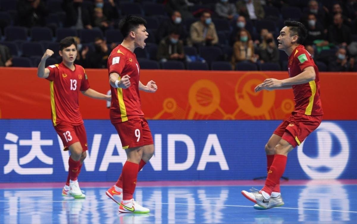 HLV Phạm Minh Giang của tuyển futsal Việt Nam nhiễm Covid-19 Ảnh 2