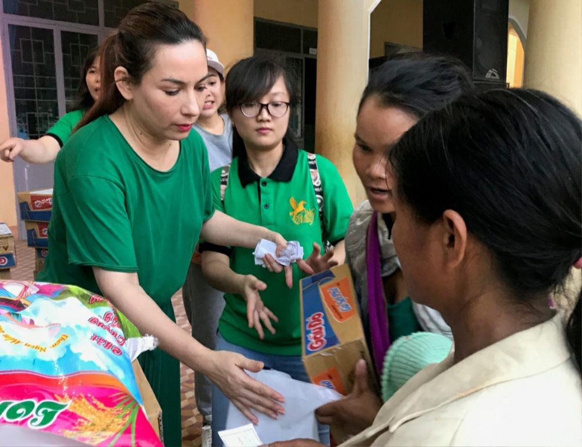 Ca sĩ Phi Nhung qua đời do Covid-19, nguyên nhân nào khiến cô mắc căn bệnh này? Ảnh 2