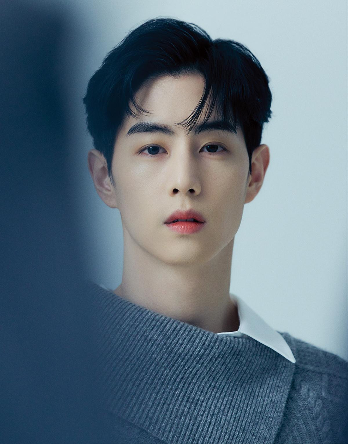 Mark (GOT7) lên tiếng phủ nhận tin đồn hẹn hò với Rosé (BlackPink) khi cả hai cùng đi Pháp? Ảnh 2