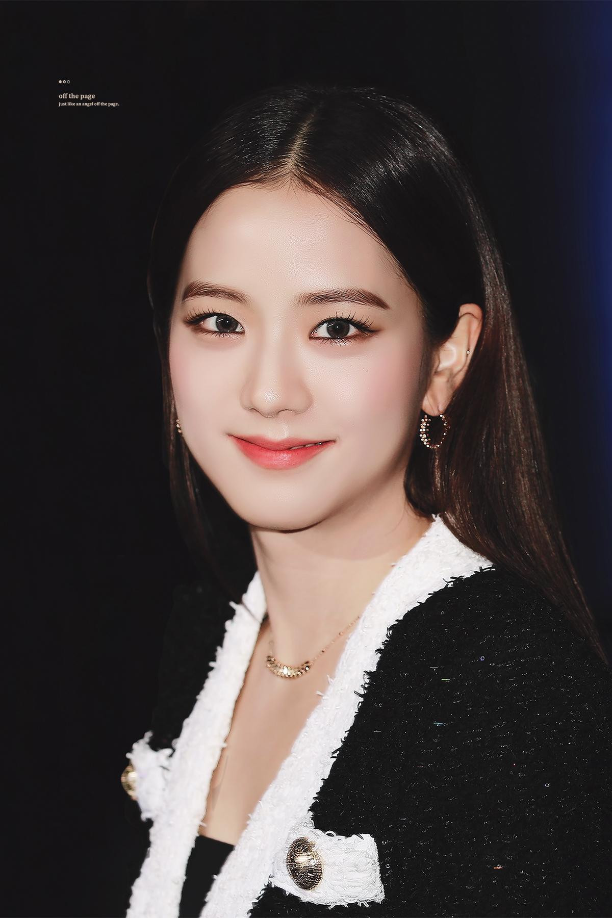 Vừa bị chê chân kém nuột, Jisoo (BLACKPINK) lại xuất hiện với hình ảnh tóc tai rũ rượi Ảnh 4