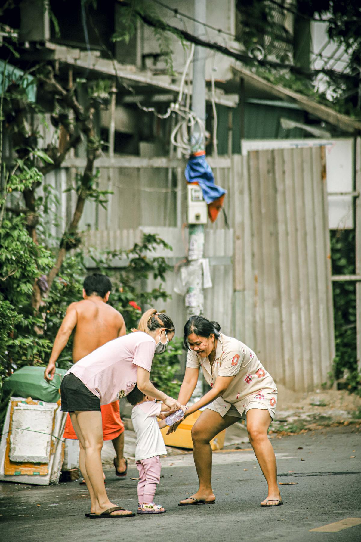 Có một Sài Gòn rất khác trong trạng thái... bình thường mới Ảnh 14