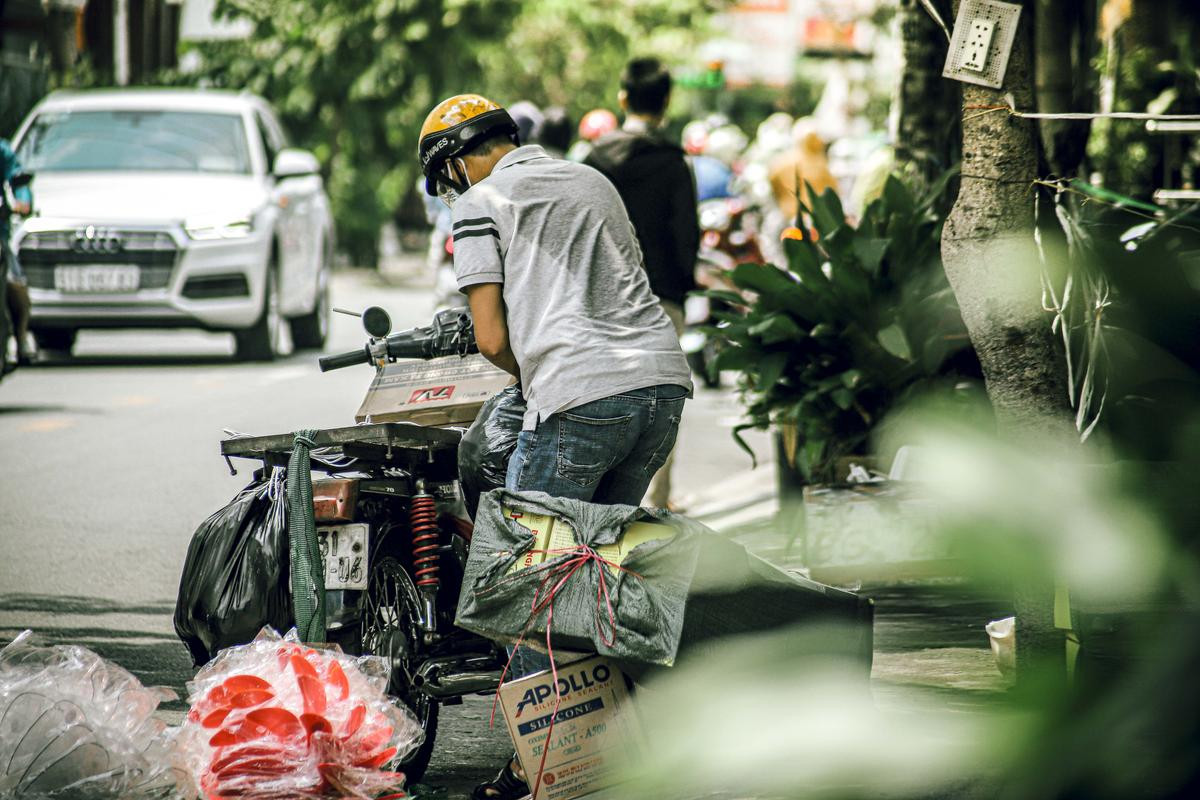 Có một Sài Gòn rất khác trong trạng thái... bình thường mới Ảnh 16