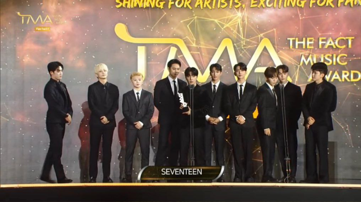 The Fact Music Awards 2021: BTS vẫn đại thắng, Super Junior và Seventeen gây ấn tượng Ảnh 11