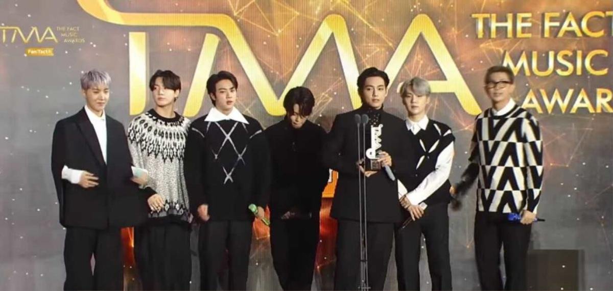 The Fact Music Awards 2021: BTS vẫn đại thắng, Super Junior và Seventeen gây ấn tượng Ảnh 7