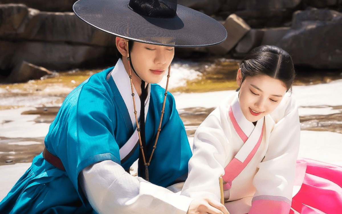 'Lovers of The Red Sky' tập 9-10: Top 5 khoảnh khắc ấn tượng khiến thay đổi tình cảm của Kim Yoo Jung Ảnh 1