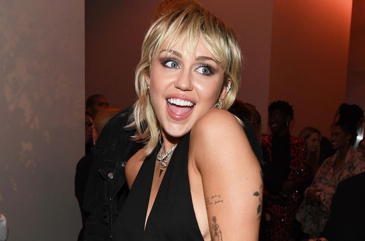 Cư dân mạng chia sẻ phát ngôn của Miley Cyrus về chuyện hát hò, nữ ca sĩ Vpop lại bị réo tên Ảnh 2