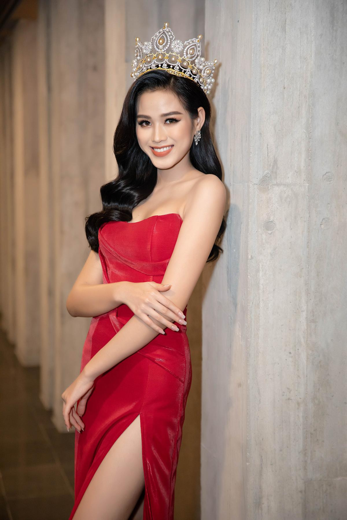 Đỗ Thị Hà gây ấn tượng khi mang hình ảnh nữ tướng Bà Triệu đến với Miss World 2021 Ảnh 2