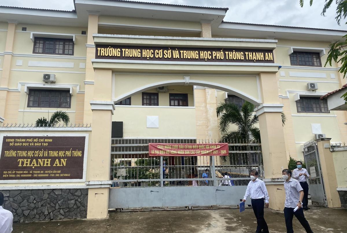 TP.HCM đồng ý cho học sinh xã đảo Thạnh An trở lại trường sau hơn 5 tháng nghỉ dịch Ảnh 1