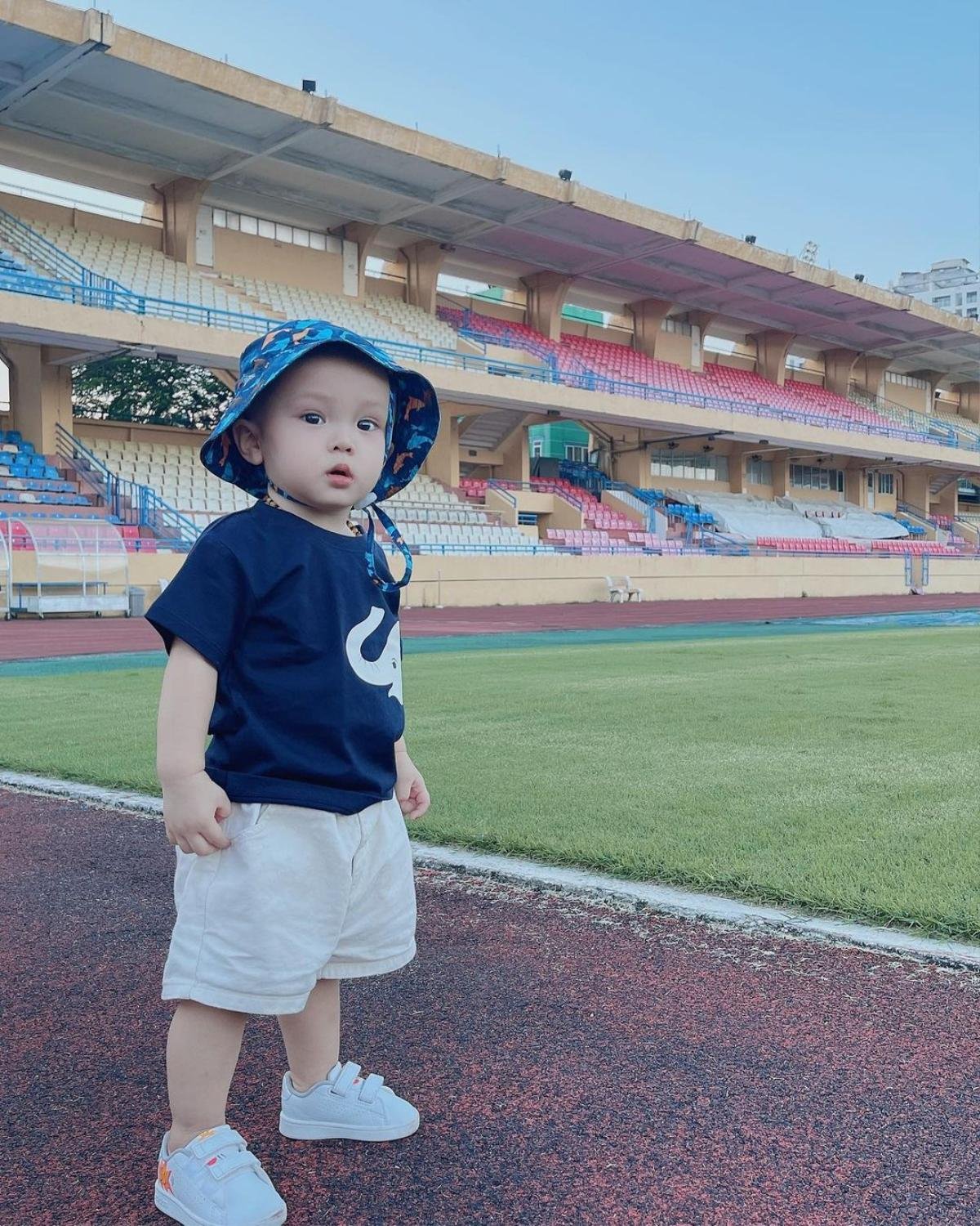 HLV Park Hang-seo tặng quà cho con trai Duy Mạnh, netizen đồng loạt thả tim vì quá đáng yêu Ảnh 5