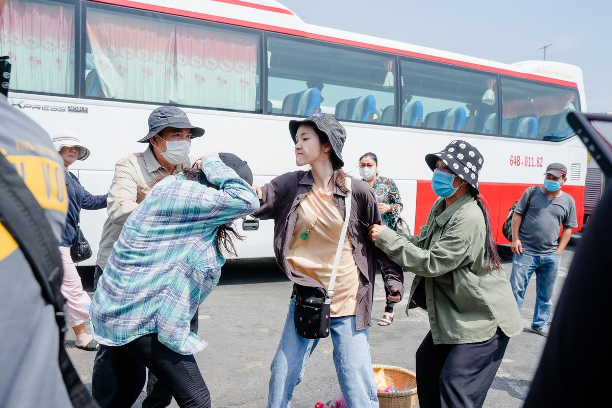 Jang Mi - Cô gái vàng trong làng xuyên không: Từ bụi đời 'xuyên' ngay thành công chúa Ảnh 4