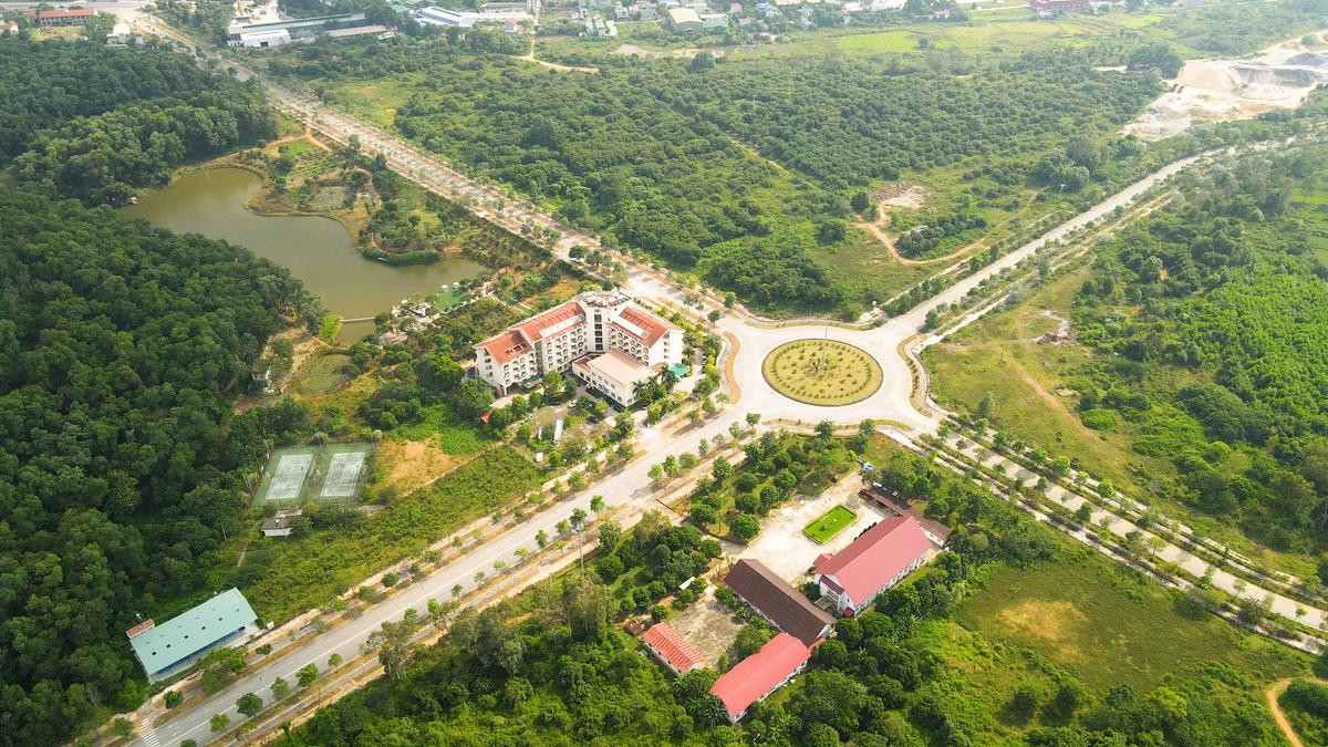 Đại học Quốc gia Hà Nội chuẩn bị đón sinh viên học tập tại cơ sở Láng Hoà Lạc từ năm 2022 Ảnh 2