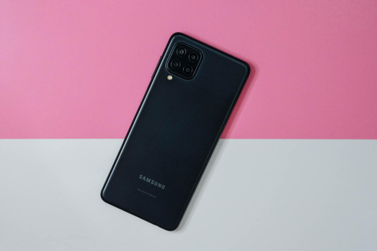 Trên tay Samsung Galaxy M22: Ngoại hình bắt mắt, camera đa dụng, màn hình 90Hz Ảnh 8