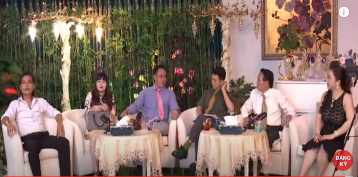 Cha mẹ từng lục tung 'Tịnh Thất Bồng Lai' tìm con gái kể lại sự tình trên sóng livestream của CEO Đại Nam Ảnh 1