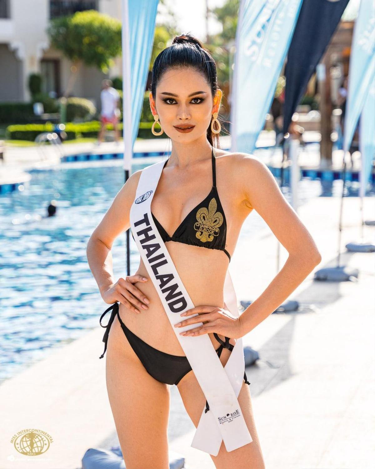 Thí sinh Miss Intercontinental mặc đồ bơi: Ái Nhi ấn tượng, đối thủ lộ rõ dấu vết 'dao kéo' Ảnh 10