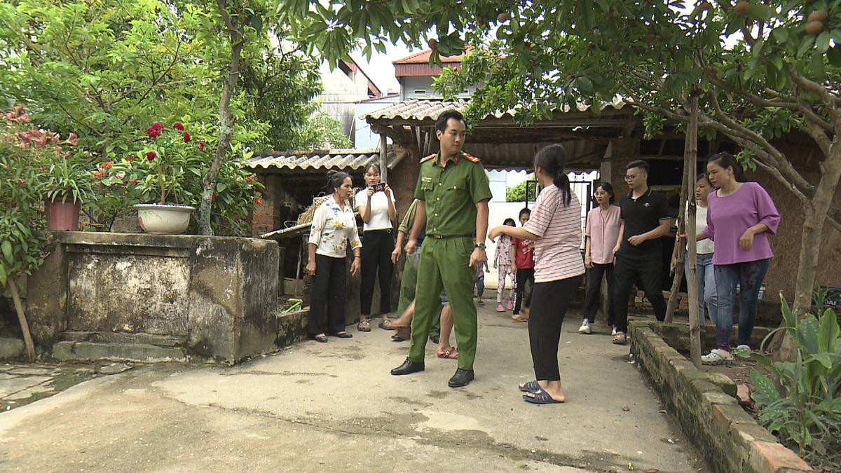 'Phố trong làng' - Bộ phim thế sóng 'Hương vị tình thân' đem đến làn gió mới của phim đề tài nông thôn Ảnh 9