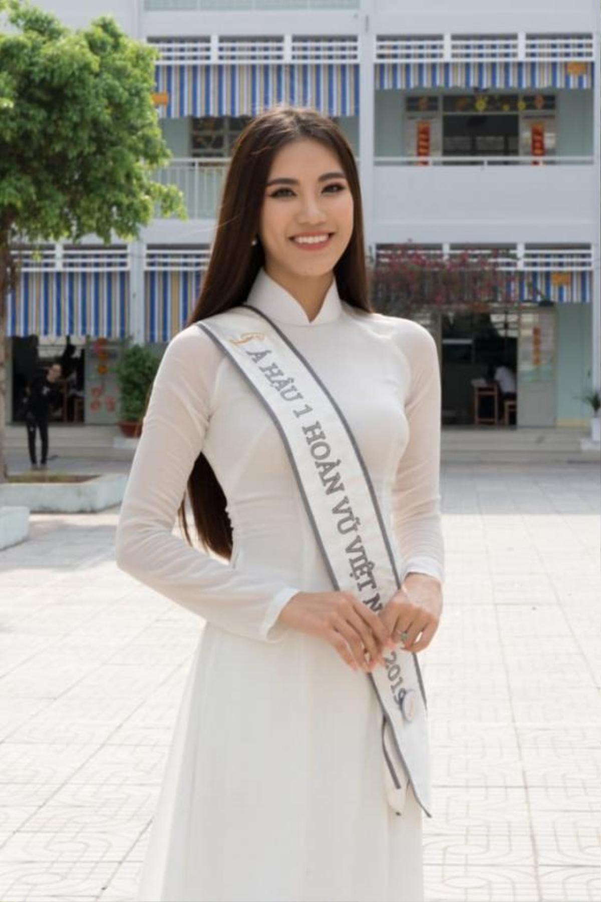 Kim Duyên lộ rõ lỗi làm tóc thiếu tinh tế, fan lo lắng cho sự xuất hiện tại Miss Universe Ảnh 4