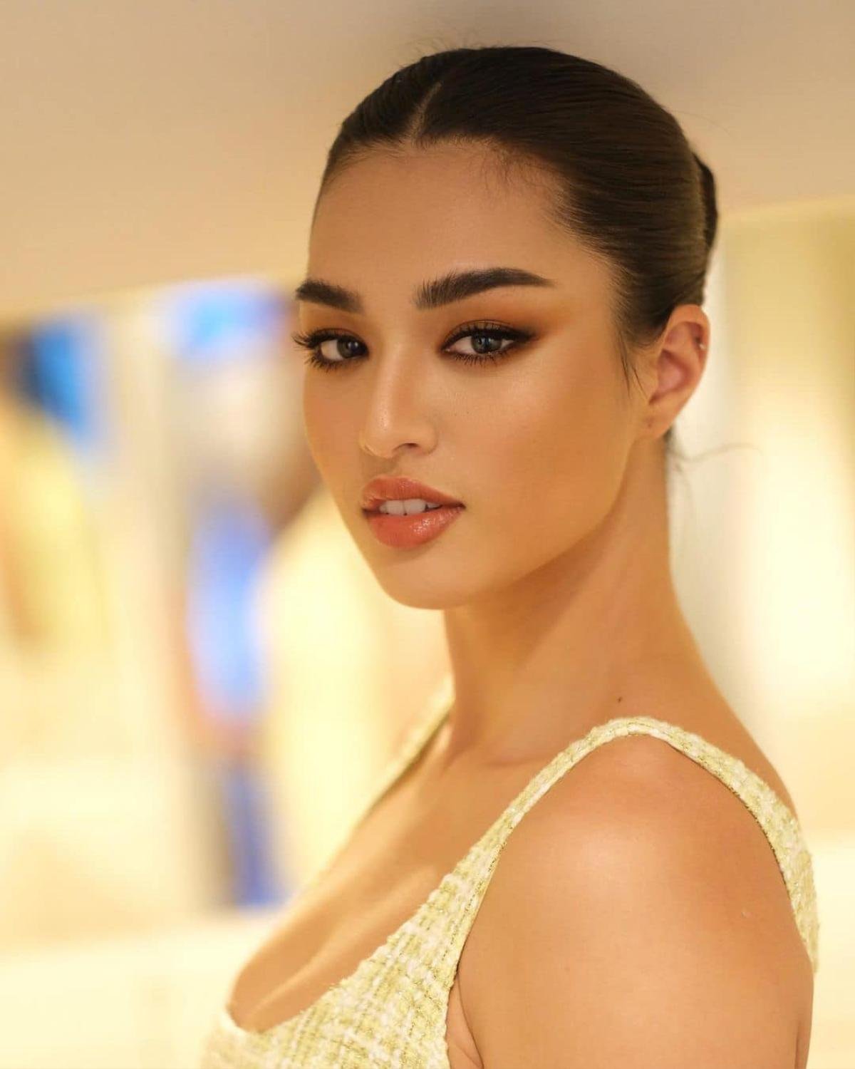 Mặc kệ bị chê thừa cân, Miss Universe Thái Lan khoe gương mặt đẹp ăn đứt 'team Châu Á' Ảnh 5