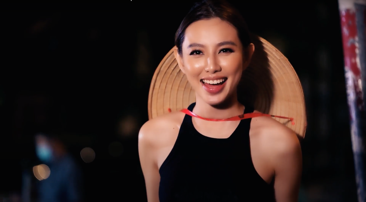 Chưa từng có trong lịch sử: Thùy Tiên mang bánh tráng trộn đến Miss Grand International 2021 Ảnh 8