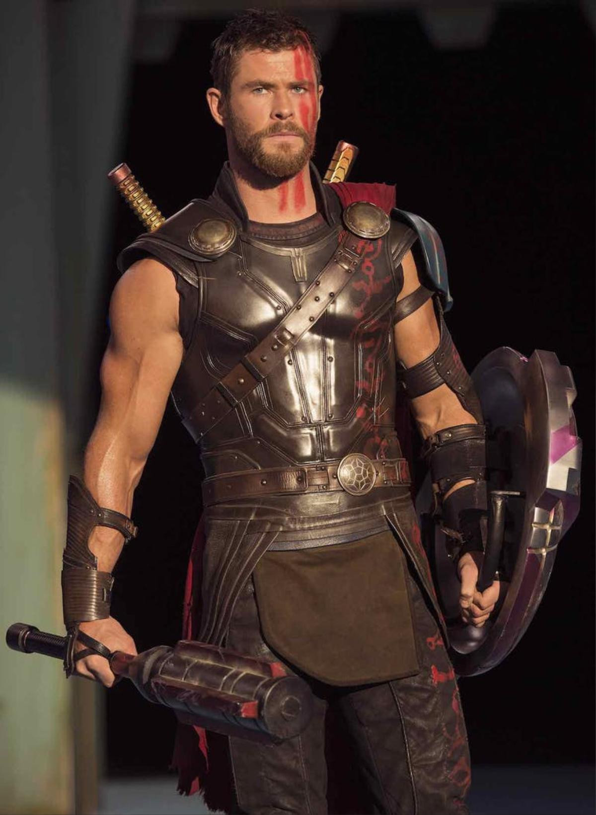 Chris Hemsworth 'cắn răng' buộc chun ngăn máu lưu thông để tập cơ bắp Ảnh 5