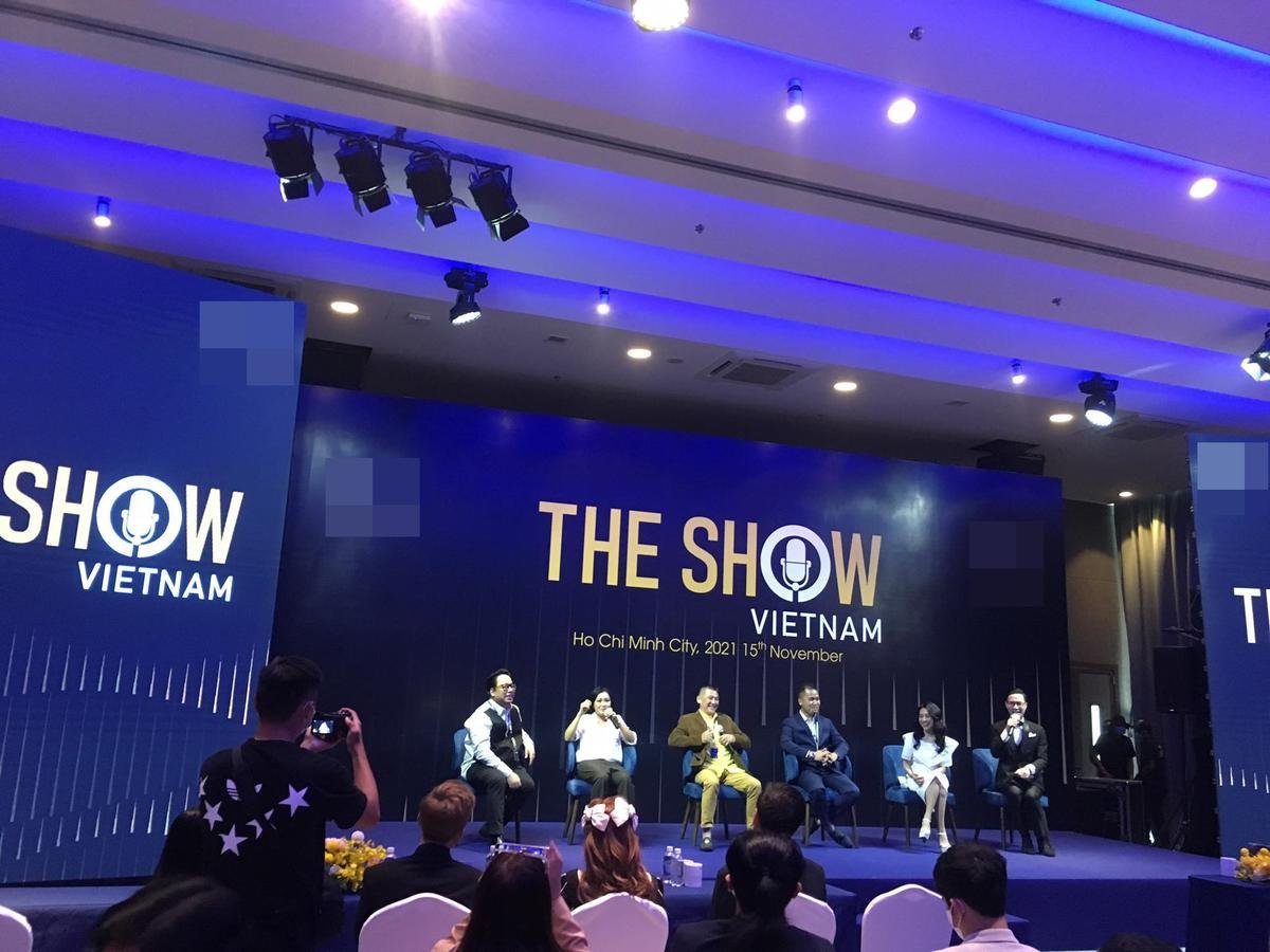 Phan Mạnh Quỳnh là nghệ sĩ đầu tiên mở màn chương trình 'The show Vietnam' Ảnh 4