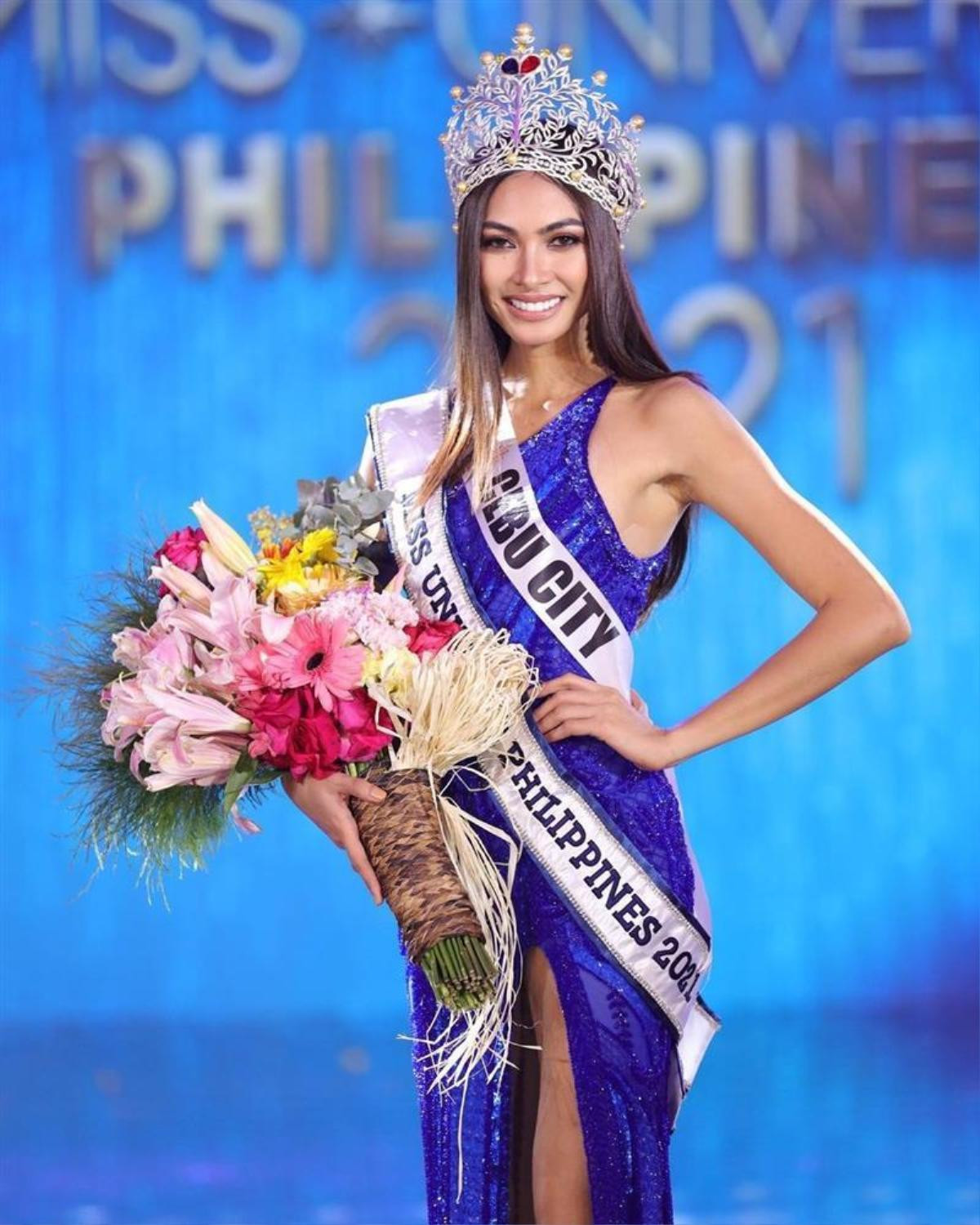 Hoa hậu Philippines bất ngờ chia tay bạn gái 8 năm trước ngày thi Miss Universe 2021 Ảnh 1