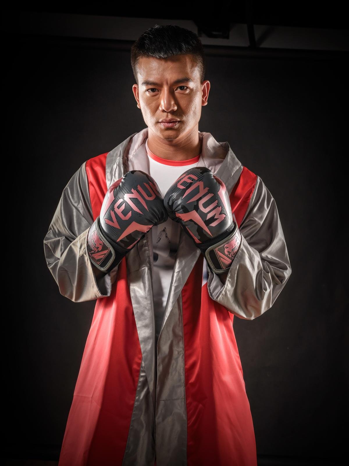 Cực căng: 'Nam thần' Hiếu Nguyễn lộ diện tại The Champion với vai trò 'võ sĩ', quyết 'knock out' đối thủ Ảnh 3