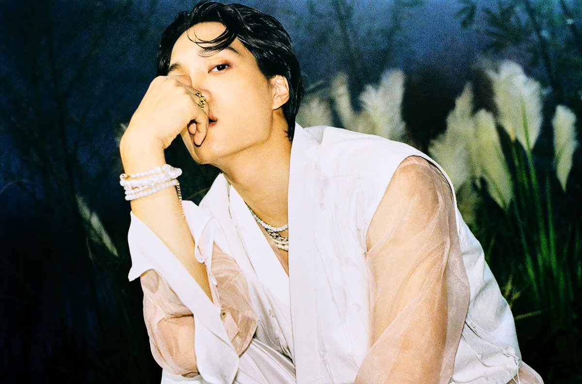 KAI (EXO) comeback solo với Peaches: 'Tôi muốn giành chiến thắng trong trận đấu với chính bản thân mình' Ảnh 4