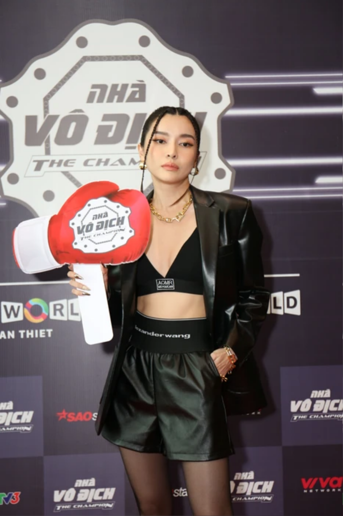 Dàn sao Việt 'xúng xính váy áo' dự họp báo công bố gameshow truyền hình The Champion - Nhà vô địch 2021 Ảnh 10