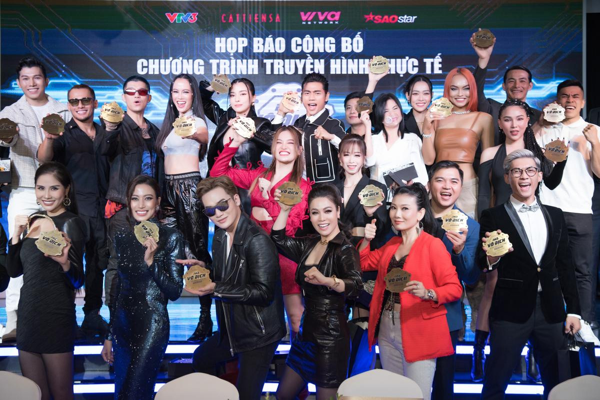 Nhật Kim Anh, Lợi Trần 'khuấy động' họp báo The Champion 2021, tiết lộ mong muốn chiến thắng bản thân Ảnh 1