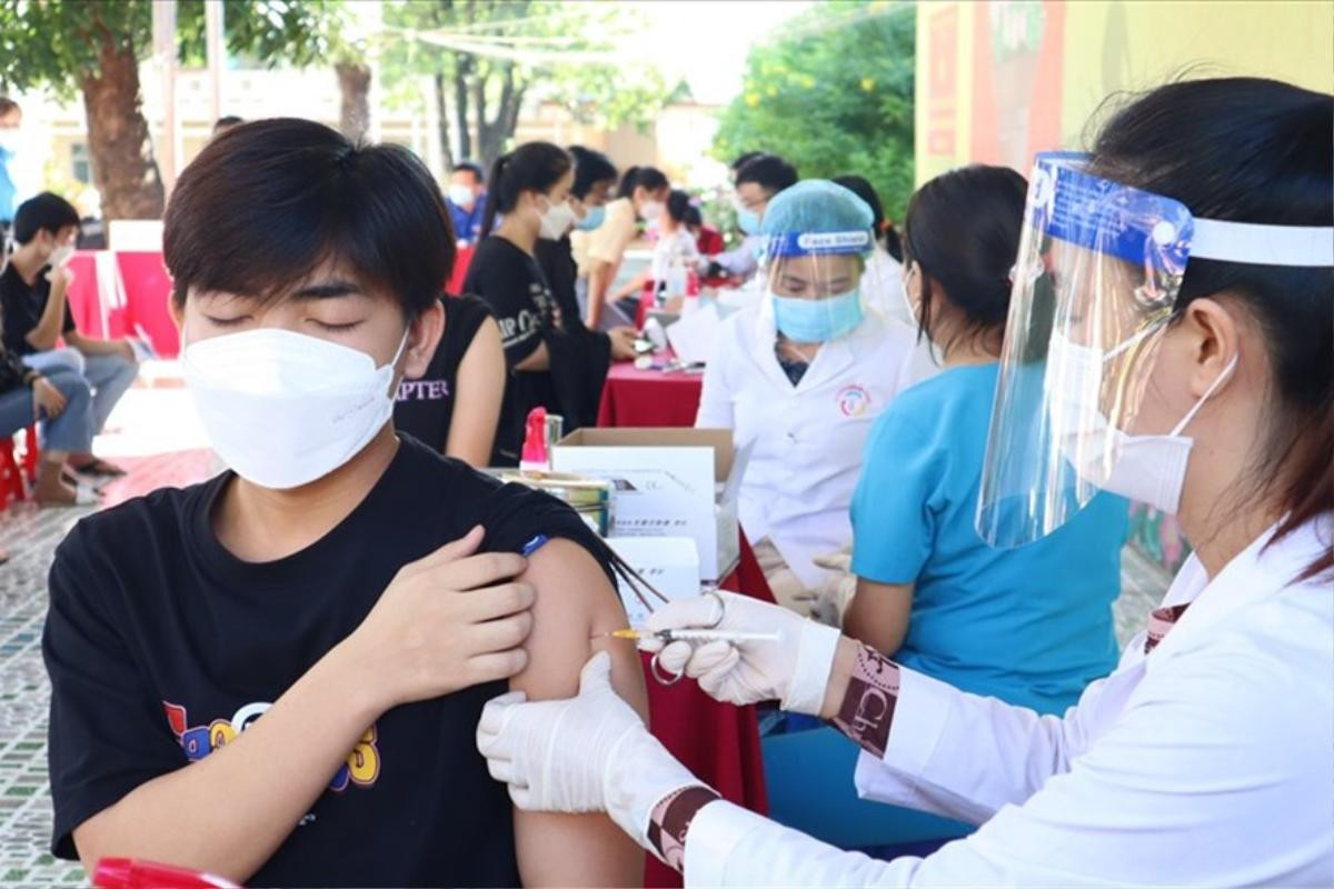 Bình Phước thông tin chính thức về trường hợp bé trai 12 tuổi tử vong sau tiêm vaccine phòng Covid-19 Ảnh 1