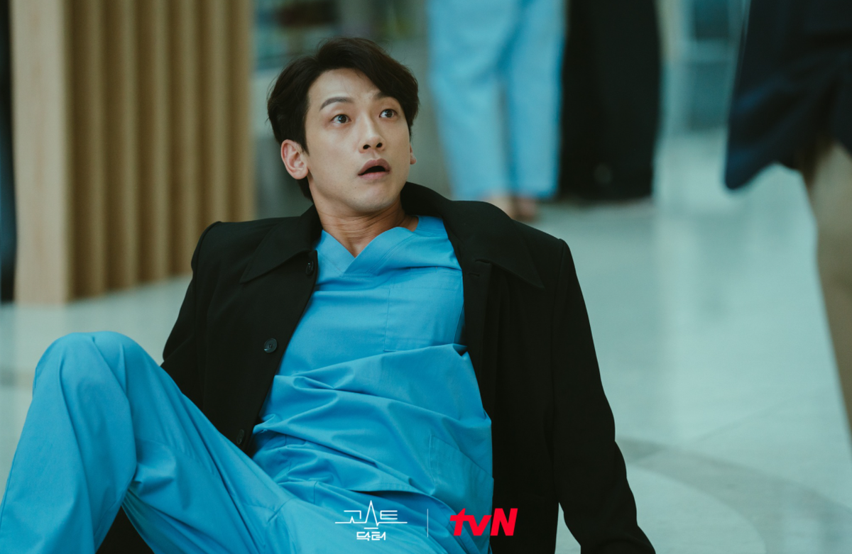 'Ghost Doctor' sắp lên sóng: Bi Rain ngầu như tổng tài, Kim Bum đáng yêu hết phần thiên hạ Ảnh 2