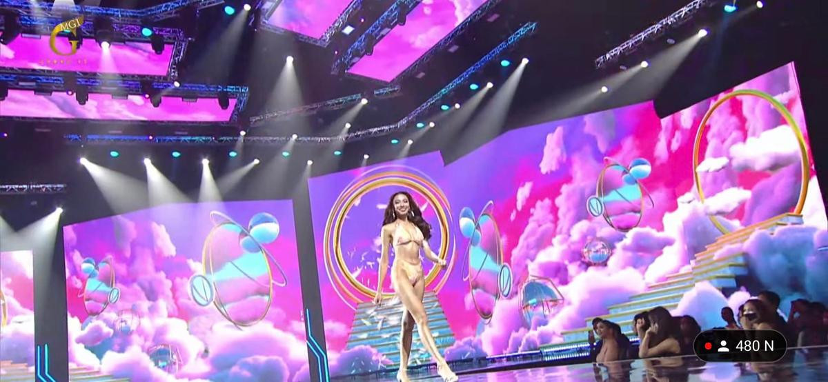 Thùy Tiên diễn đồ tắm khoe đường cong lượn sóng, vỡ òa khi lọt top 10 Miss Grand 2021 Ảnh 7