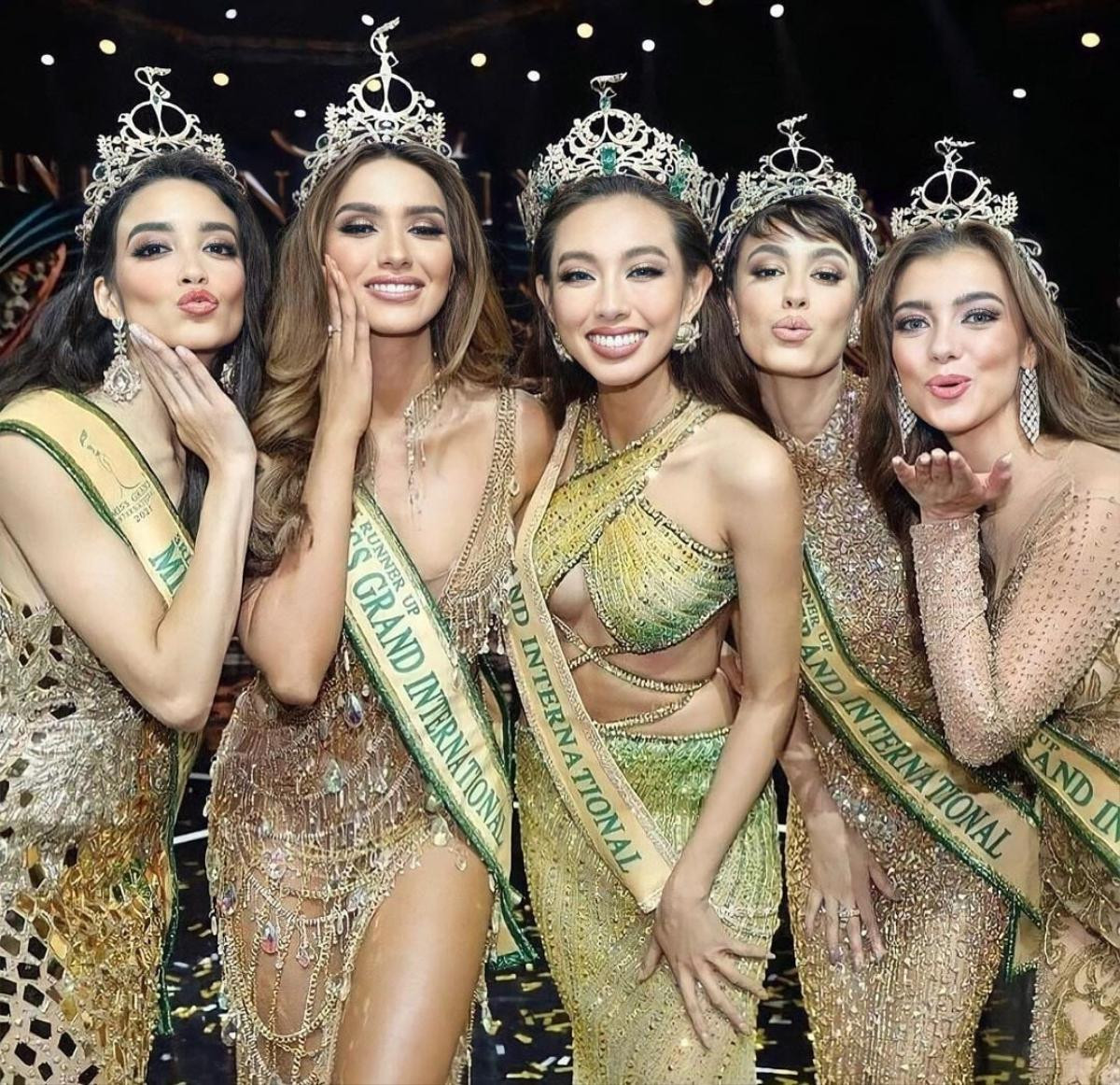 Hình ảnh đầu tiên của Miss Grand 2021 Thùy Tiên và top 4 sau khi đăng quang, đẹp nức lòng thiên hạ Ảnh 5