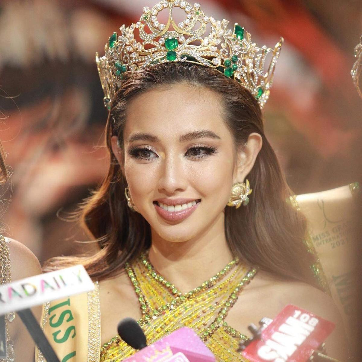 Bạn có tò mò Hoa hậu Thùy Tiên được những gì sau khi đăng quang Miss Grand 2021? Ảnh 3